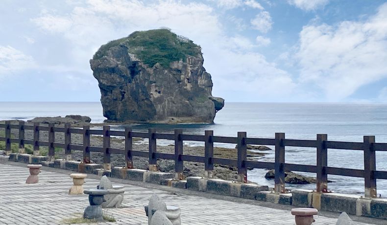 Sail Rock Beach (Chuanfanshi)